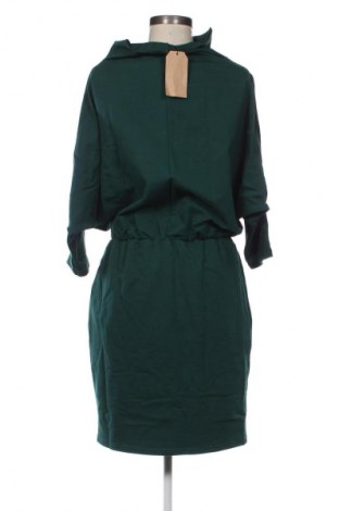Ruha Bewear, Méret XXL, Szín Zöld, Ár 29 089 Ft