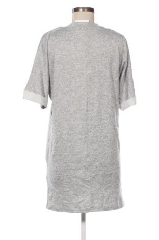 Kleid Boohoo, Größe M, Farbe Grau, Preis € 20,99