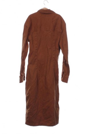 Kleid Calvin Klein Jeans, Größe XS, Farbe Braun, Preis € 46,00
