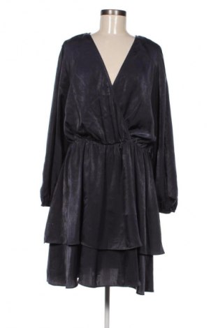 Φόρεμα City Chic, Μέγεθος M, Χρώμα Γκρί, Τιμή 23,99 €