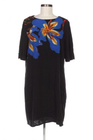 Рокля Desigual, Размер XL, Цвят Многоцветен, Цена 189,99 лв.
