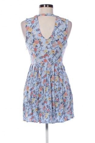 Kleid En Creme, Größe S, Farbe Mehrfarbig, Preis € 24,49
