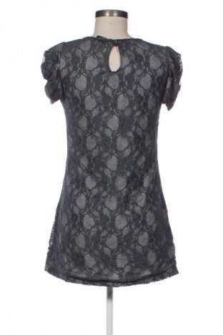 Kleid Floyd By Smith, Größe M, Farbe Grau, Preis € 14,77