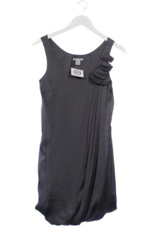 Рокля H&M, Размер XS, Цвят Сив, Цена 28,88 лв.