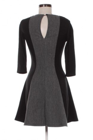 Rochie H&M Divided, Mărime S, Culoare Multicolor, Preț 100,99 Lei