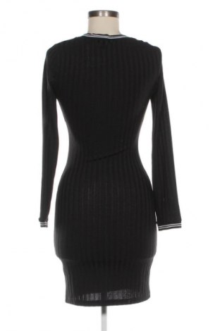 Рокля H&M Divided, Размер M, Цвят Черен, Цена 29,99 лв.