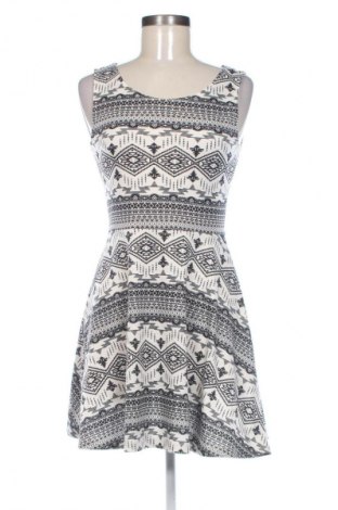 Kleid H&M Divided, Größe M, Farbe Mehrfarbig, Preis € 14,91
