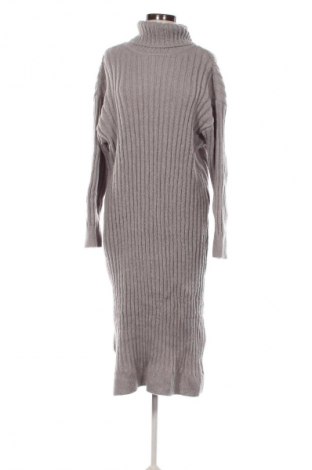Рокля H&M Divided, Размер M, Цвят Сив, Цена 19,99 лв.