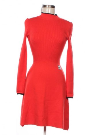 Ruha Hugo Boss, Méret S, Szín Piros, Ár 41 001 Ft