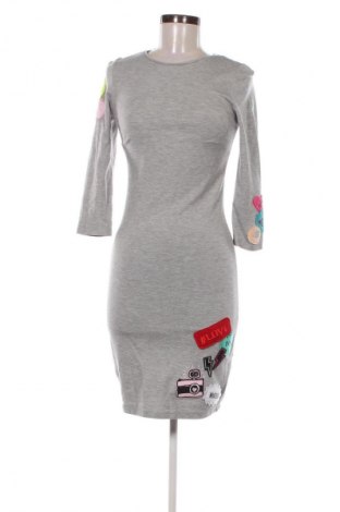 Kleid Mohito, Größe M, Farbe Mehrfarbig, Preis € 9,99