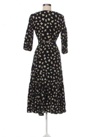 Kleid Monnari, Größe M, Farbe Mehrfarbig, Preis 19,99 €