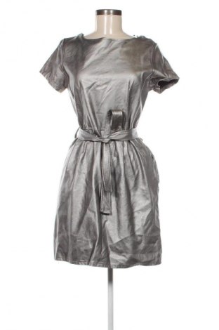 Φόρεμα NEW COLLECTION, Μέγεθος M, Χρώμα Ασημί, Τιμή 24,55 €