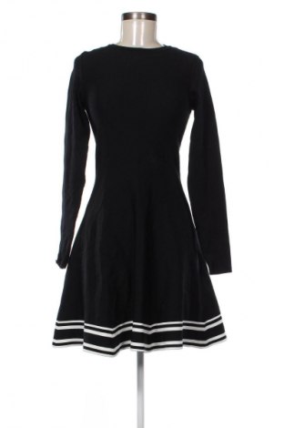 Kleid Nikkie, Größe M, Farbe Schwarz, Preis 41,94 €