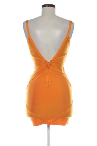 Kleid Pretty Little Thing, Größe S, Farbe Orange, Preis 14,83 €