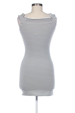 Šaty  Pull&Bear, Veľkosť M, Farba Viacfarebná, Cena  23,52 €