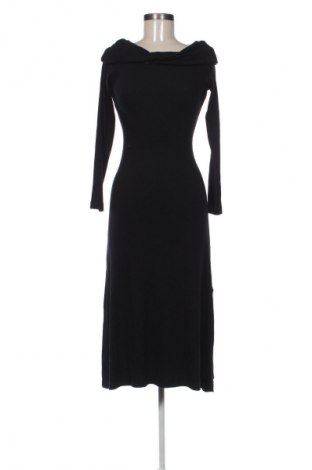 Kleid Reserved, Größe S, Farbe Schwarz, Preis 23,52 €