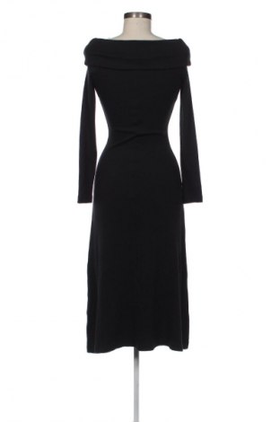 Kleid Reserved, Größe S, Farbe Schwarz, Preis 23,52 €