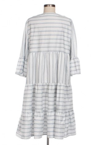 Kleid SHEIN, Größe XL, Farbe Mehrfarbig, Preis € 14,83