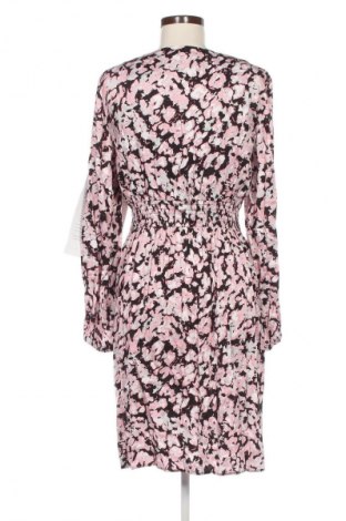 Kleid Taifun, Größe M, Farbe Mehrfarbig, Preis 107,99 €