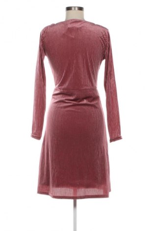 Kleid Unbranded, Größe M, Farbe Aschrosa, Preis € 20,99