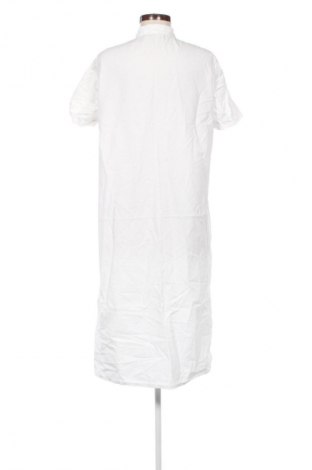 Ruha Unbranded, Méret L, Szín Fehér, Ár 10 868 Ft