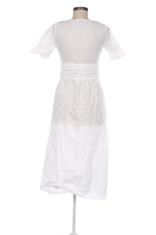 Ruha Unbranded, Méret M, Szín Fehér, Ár 9 600 Ft