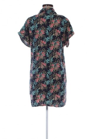 Kleid Vero Moda, Größe M, Farbe Mehrfarbig, Preis 17,00 €