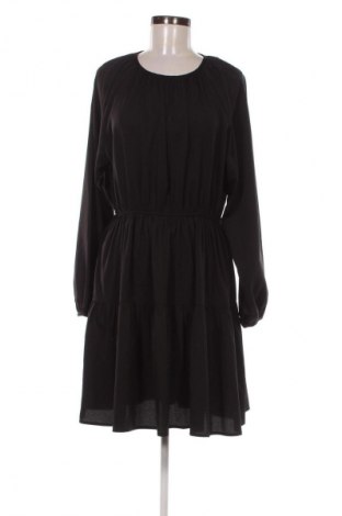 Рокля Vero Moda, Размер M, Цвят Черен, Цена 18,99 лв.