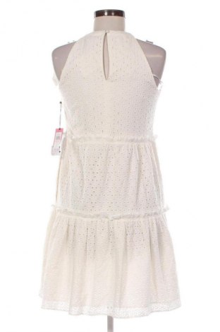 Ruha Vince Camuto, Méret XS, Szín Fehér, Ár 23 369 Ft