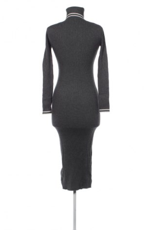 Kleid Zara, Größe M, Farbe Grau, Preis € 17,99