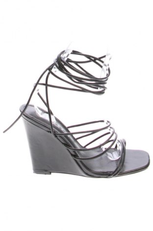 Sandále Boohoo, Veľkosť 39, Farba Čierna, Cena  22,83 €