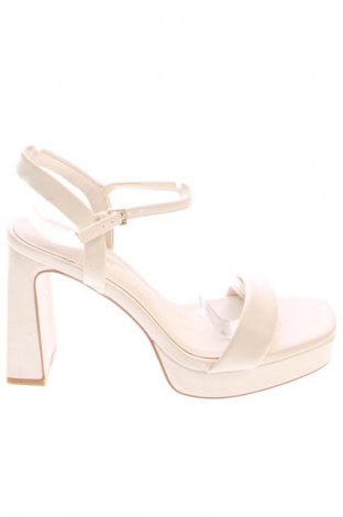 Sandále Stradivarius, Veľkosť 37, Farba Kremová, Cena  25,95 €