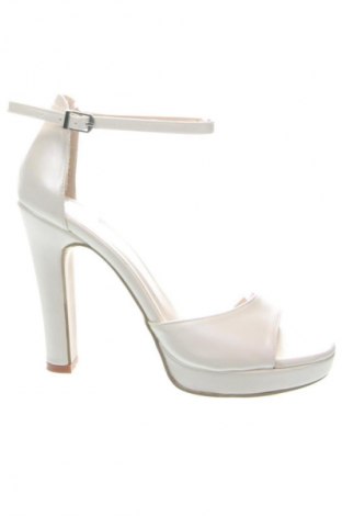 Sandalen Unbranded, Größe 38, Farbe Weiß, Preis 16,99 €