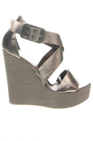 Sandalen Unbranded, Größe 38, Farbe Golden, Preis 56,37 €