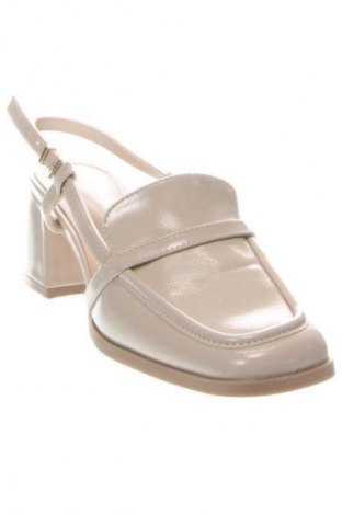 Сандали Unbranded, Размер 36, Цвят Бежов, Цена 23,42 лв.