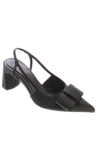 Sandale Zara, Mărime 37, Culoare Negru, Preț 150,27 Lei