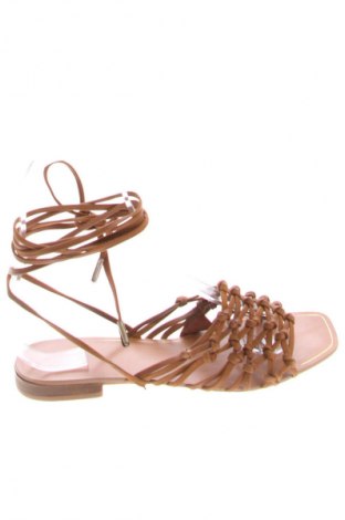 Sandale Zara Trafaluc, Mărime 37, Culoare Maro, Preț 81,68 Lei