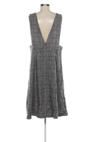 Latzkleid SHEIN, Größe XL, Farbe Mehrfarbig, Preis € 20,99