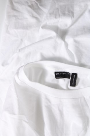 Γυναικείο t-shirt ASOS, Μέγεθος S, Χρώμα Λευκό, Βαμβάκι, Τιμή 11,86 €