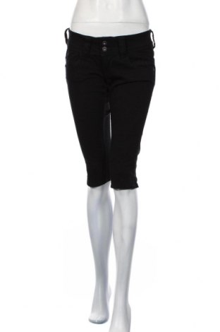 Дамски къс панталон Pepe Jeans, Размер M, Цвят Черен, 97% памук, 3% еластан, Цена 89,40 лв.