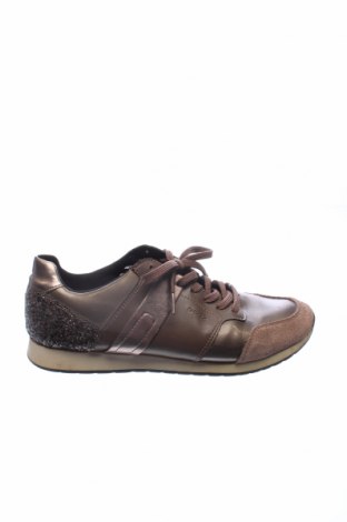 Дамски обувки Geox, Размер 41, Цвят Бежов, Естествен велур, еко кожа, текстил, Цена 75,60 лв.