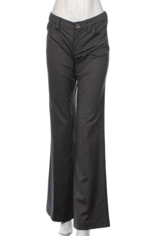 Дамски панталон Armani Jeans, Размер M, Цвят Сив, 68% полиестер, 29% вискоза, 3% еластан, Цена 147,00 лв.
