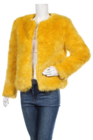 Дамско палто Bershka, Размер S, Цвят Жълт, Полиестер, Цена 65,10 лв.