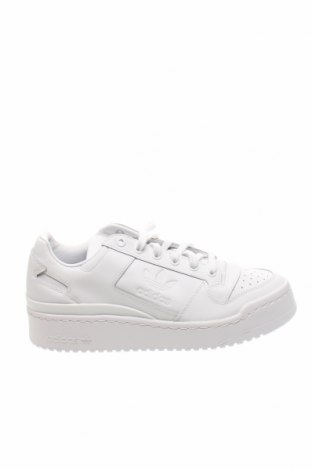 Мъжки обувки Adidas Originals, Размер 42, Цвят Бял, Естествена кожа, еко кожа, Цена 179,25 лв.