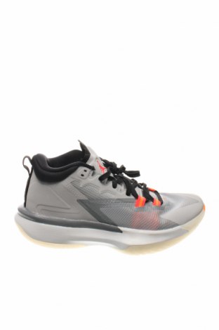 Férfi cipők
 Air Jordan Nike, Méret 42, Szín Szürke, Eco bőr, textil, Ár 28 668 Ft