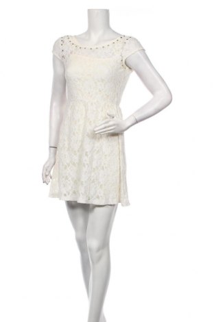 Φόρεμα Reserved, Μέγεθος S, Χρώμα Εκρού, Τιμή 1,73 €