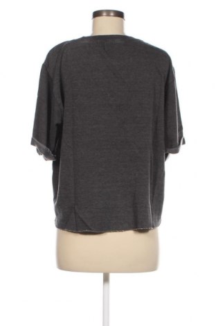 Damen Shirt Urban Classics, Größe XL, Farbe Grau, Preis 3,07 €
