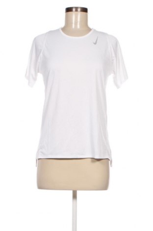 Damen T-Shirt Nike, Größe S, Farbe Weiß, Preis 17,94 €