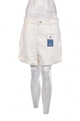 Pantaloni scurți de femei Bershka, Mărime XL, Culoare Ecru, Preț 30,59 Lei