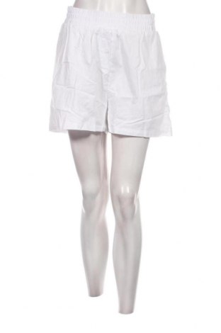 Дамски къс панталон Cotton On, Размер M, Цвят Бял, Цена 18,60 лв.